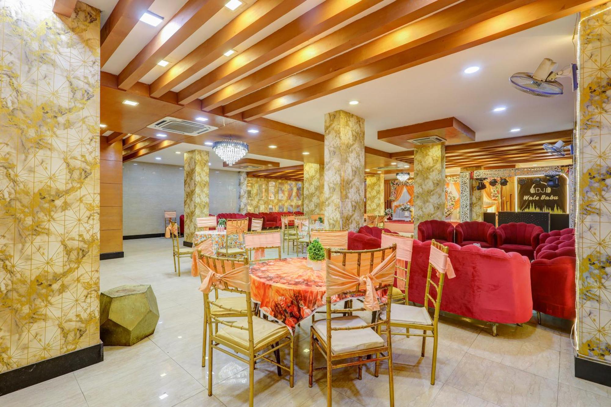 Hotel Wedlock Sector - 47 Gurgaon Exterior photo